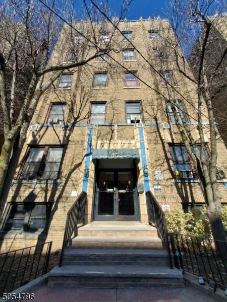 270 Harrison Ave - Photo 1