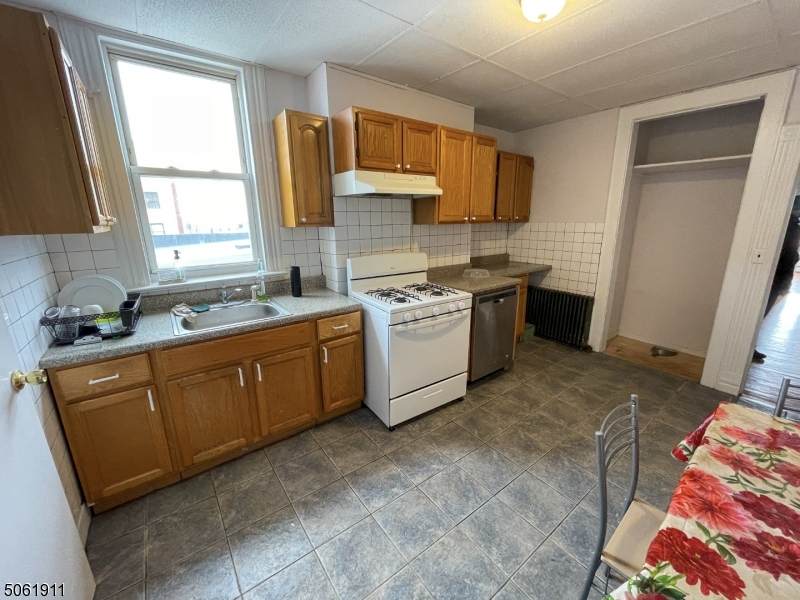 153 Elm St - Photo 1
