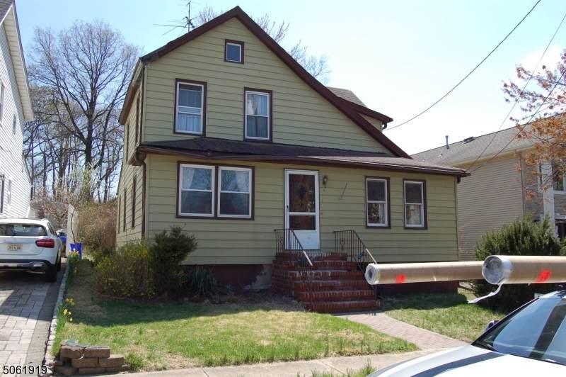 48 Garden St - Photo 1