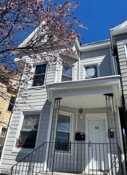 601 E 23rd St - Photo 1