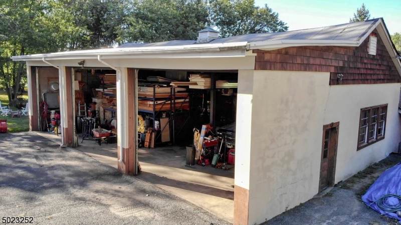 463 Central Ave - Photo 1