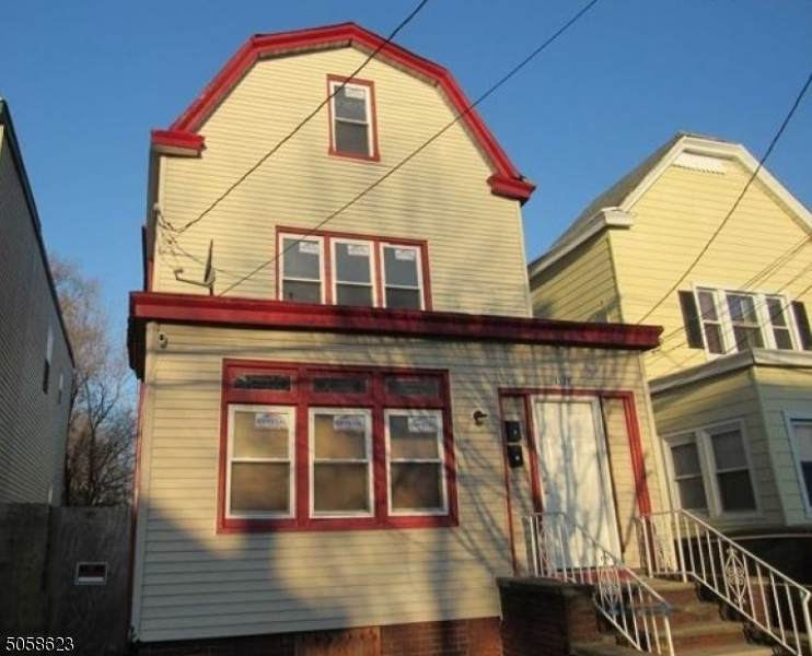 1127 Grove St - Photo 1