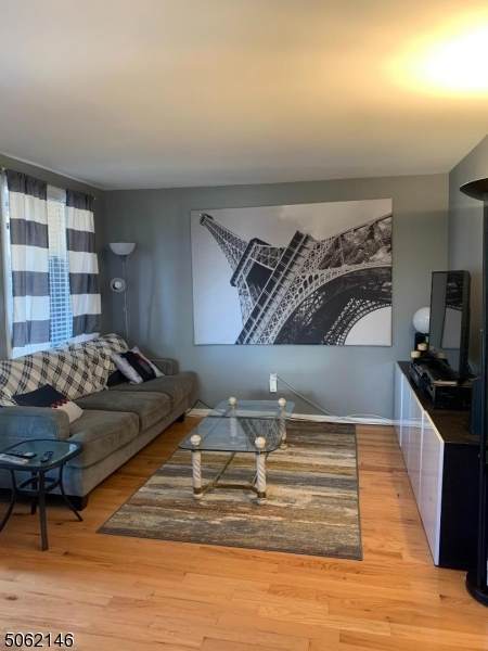 50 Pine St - Photo 1