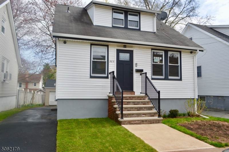 305 Revere Ave - Photo 1