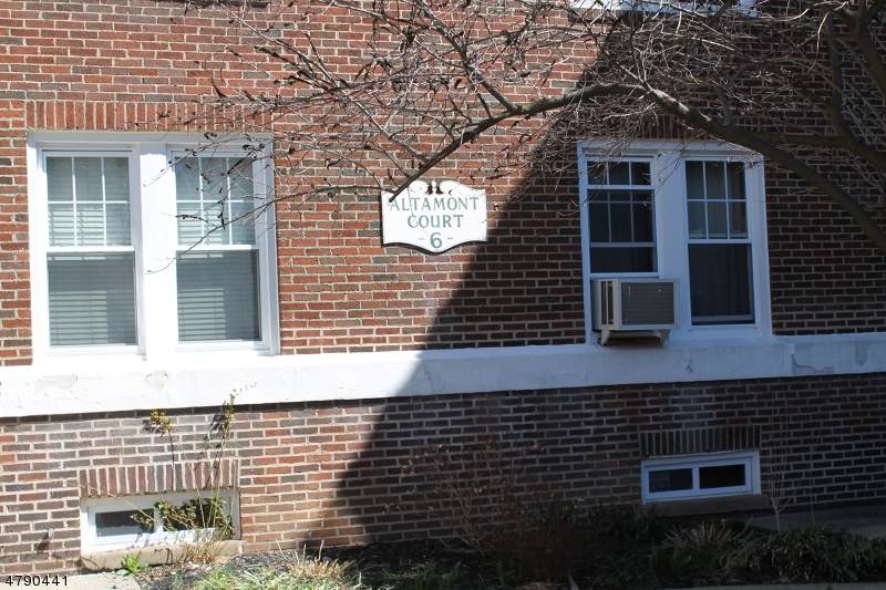 2 Altamont Ct Unit 25 - Photo 1