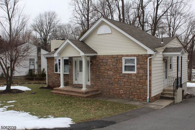 90 Kakeout Rd - Photo 1