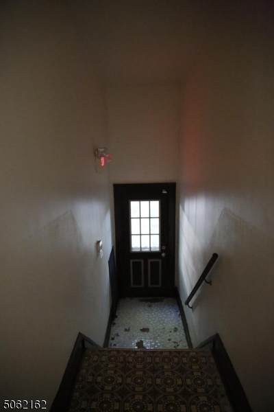 23 Colleen St - Photo 1