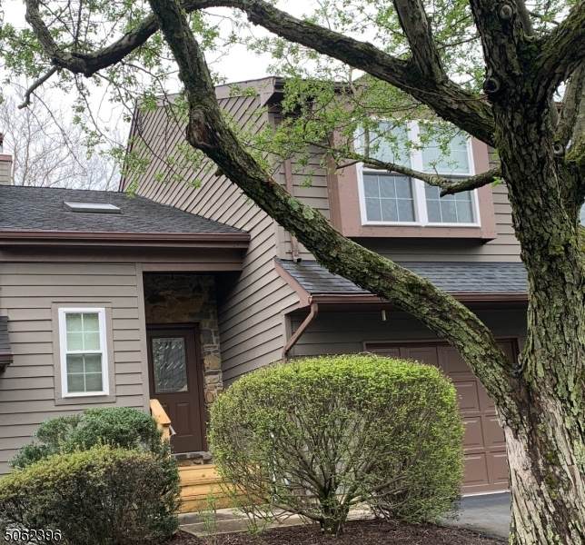 8 Brookline Ct - Photo 1