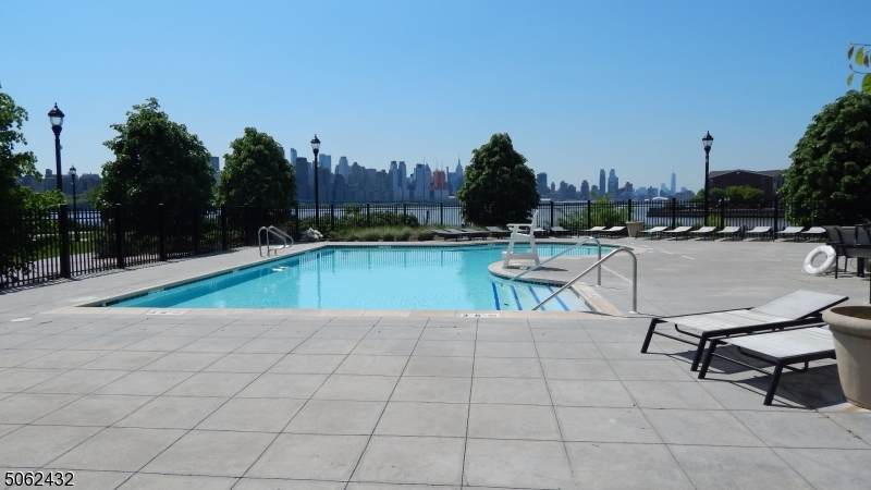 7400 River Rd - Photo 1