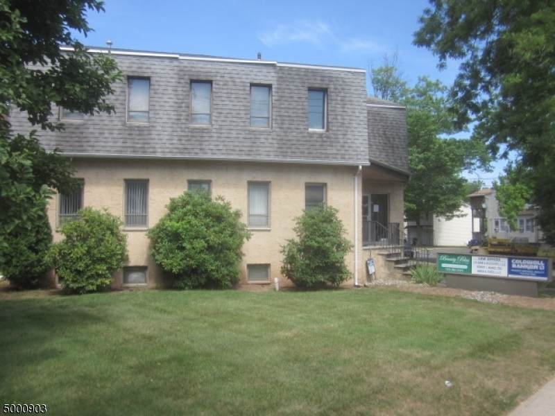 21 Brant Ave - Photo 1