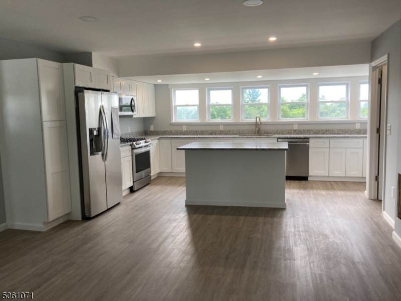 17 Hillside Ave - Photo 1