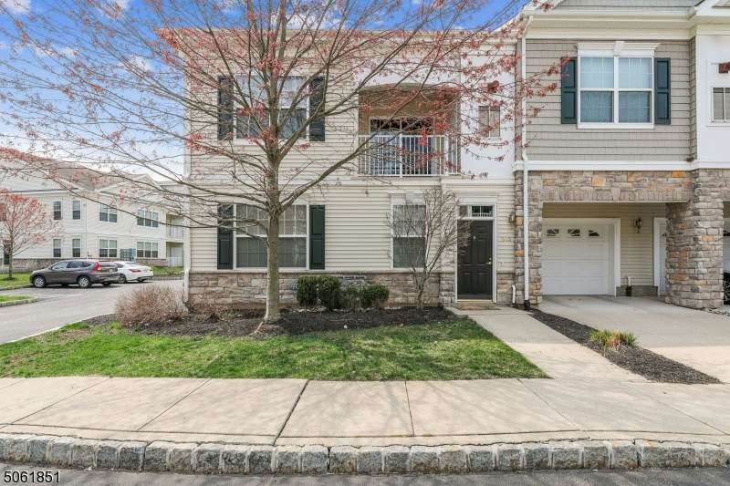 803 Brook Hollow Dr - Photo 1