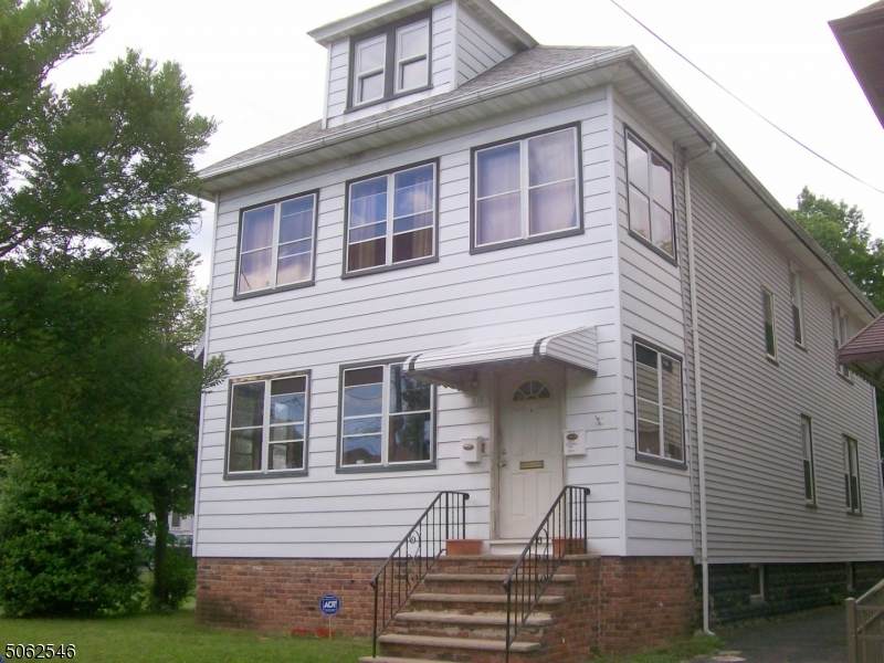 313 E Blancke St - Photo 1