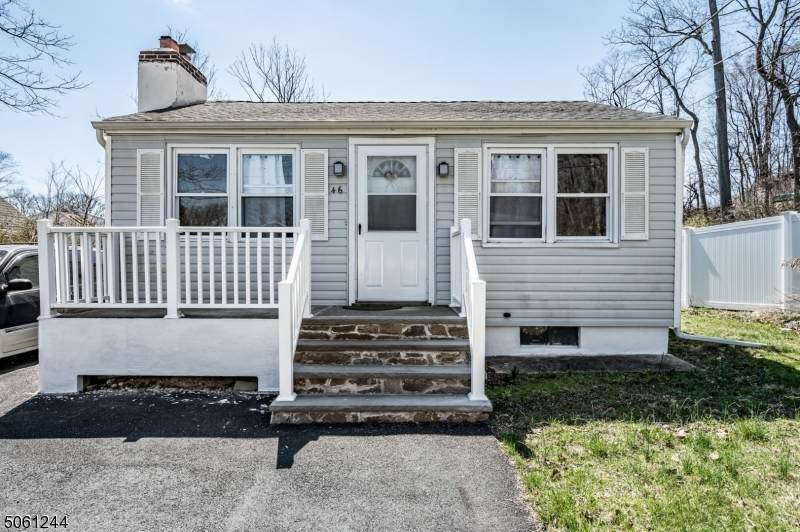 46 Stone Ave - Photo 1