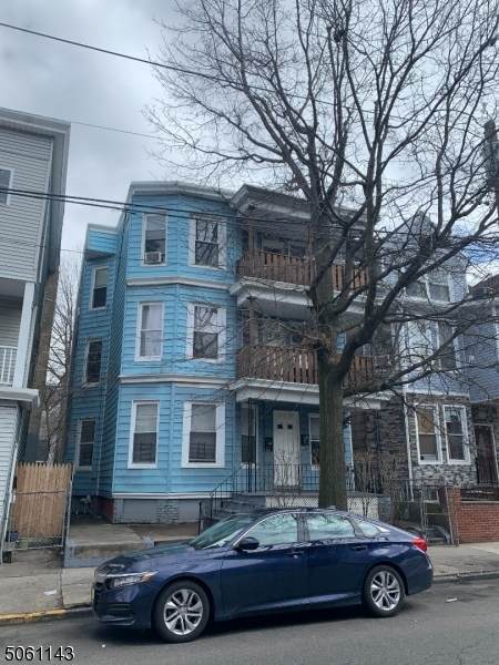 727 E 22nd St - Photo 1
