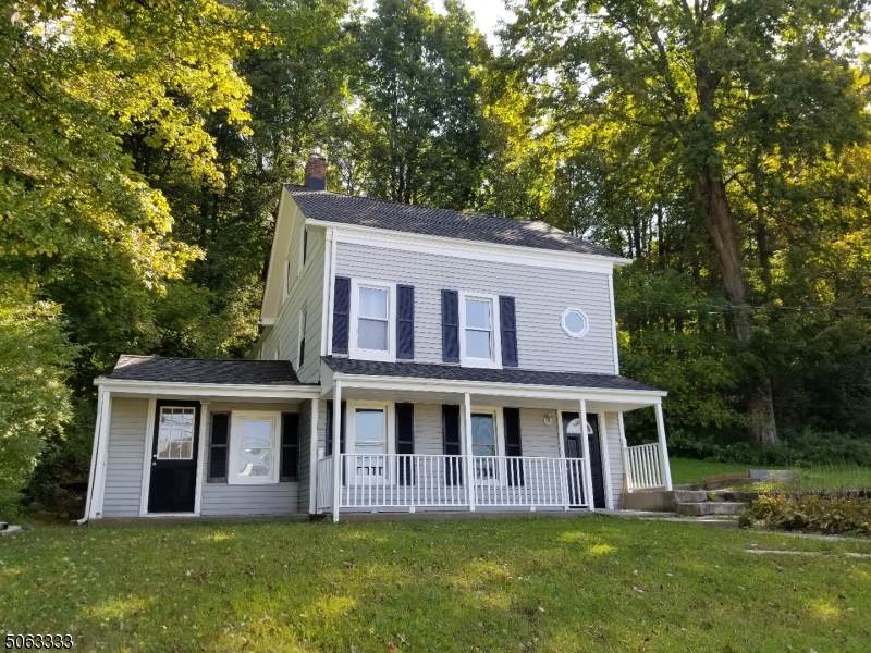 131 Main St - Photo 1