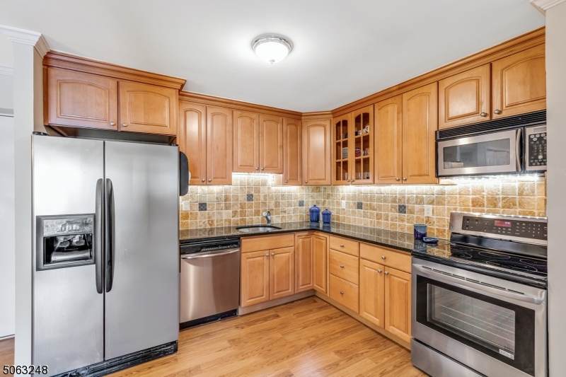 18 Prospect - Photo 1