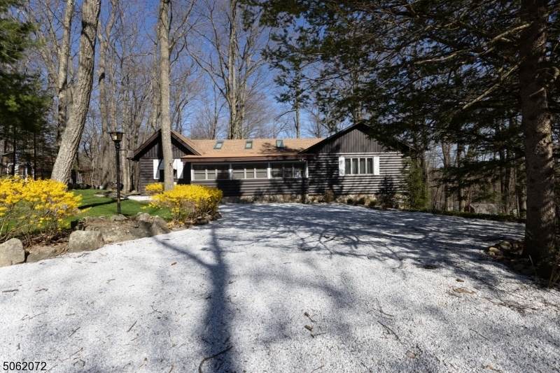 8 Amicalola Rd - Photo 1