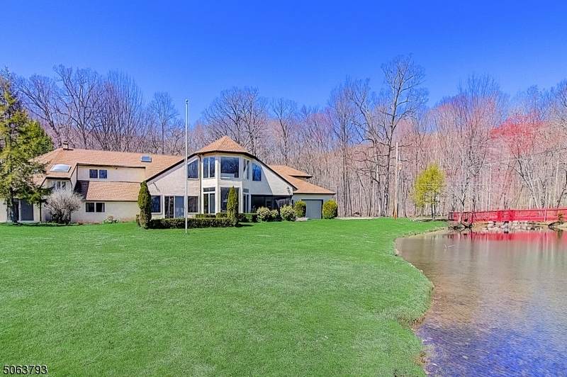 312 Sunset Road - Photo 1