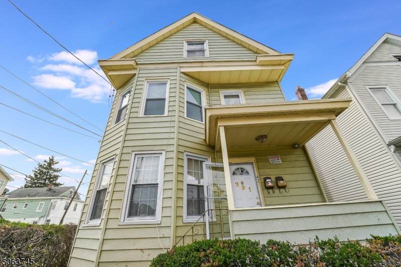 291 Jefferson St - Photo 1