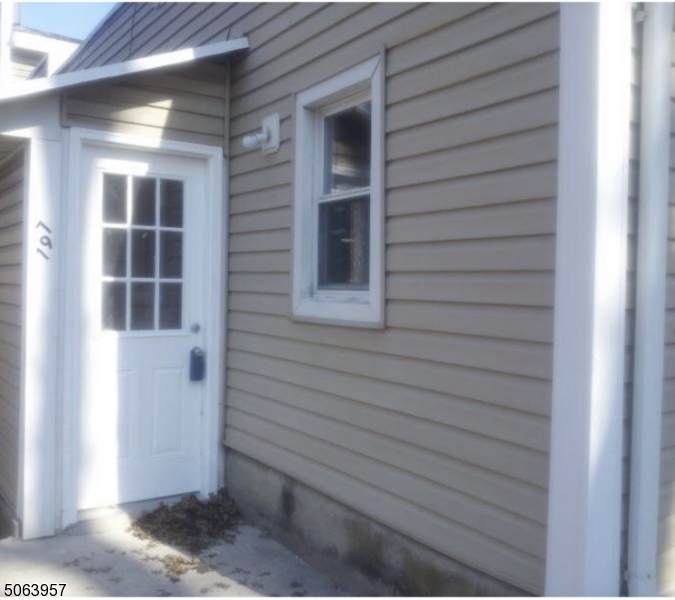 197 Mountainview Blvd - Photo 1