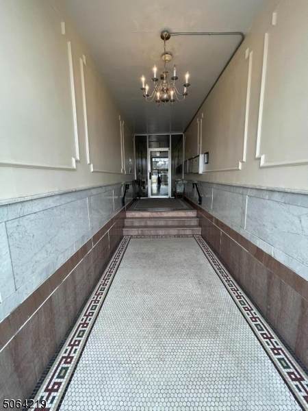 412 Bloomfield Ave - Photo 1