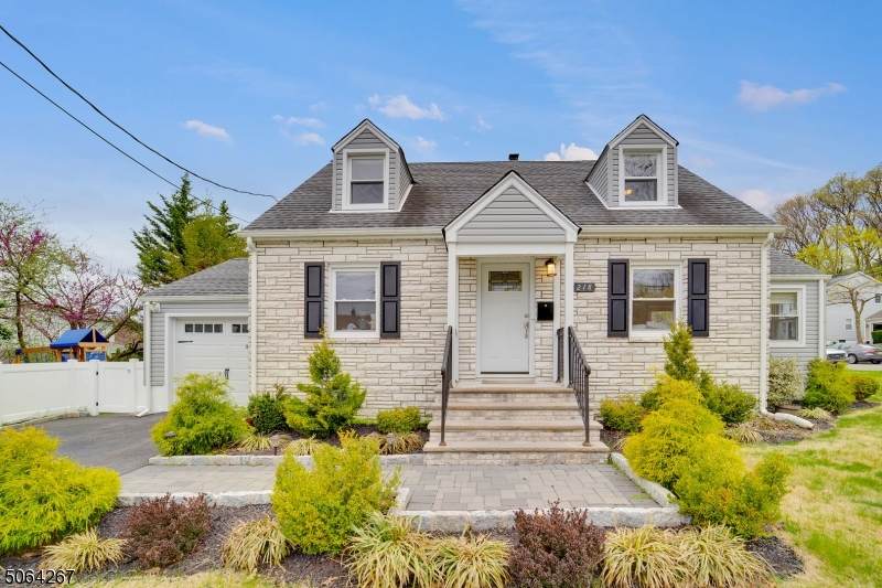 218 Beverly Hill Rd - Photo 1