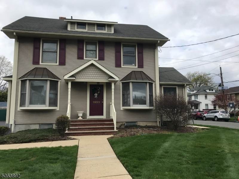1953 Westfield Ave - Photo 1