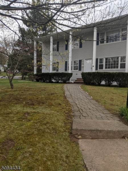 215 Livingston Ave - Photo 1