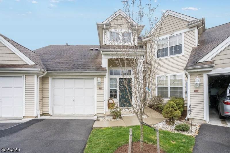 1220 Fairview Cir - Photo 1