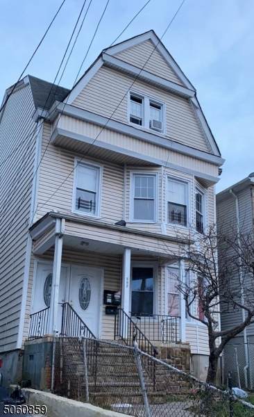 882 S 17Th St - Photo 1