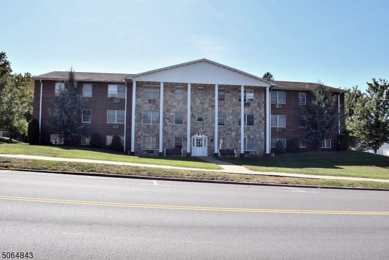37 E Main St - Photo 1