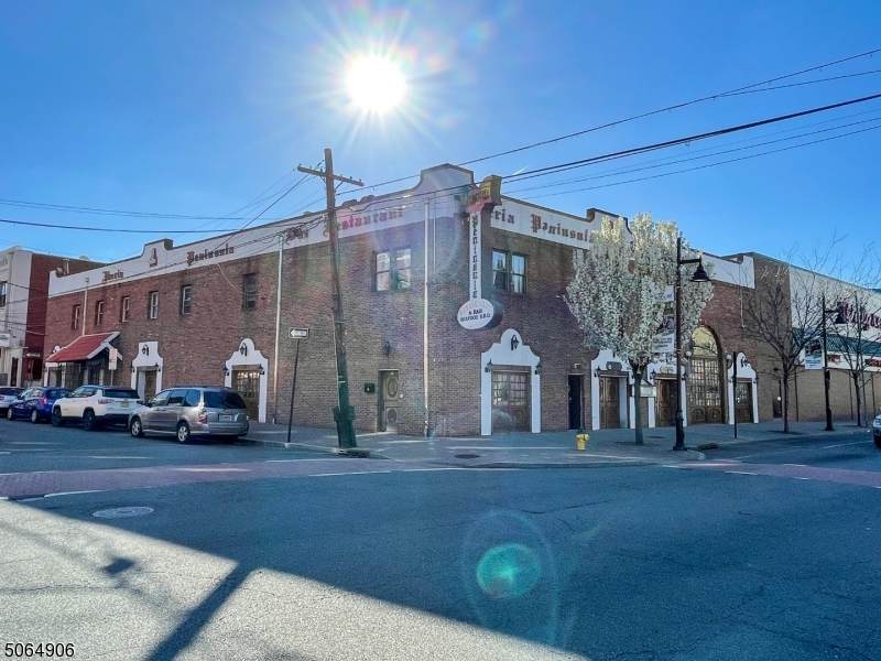 63 Ferry St - Photo 1
