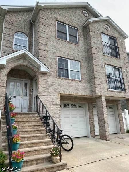 843 Allen St - Photo 1