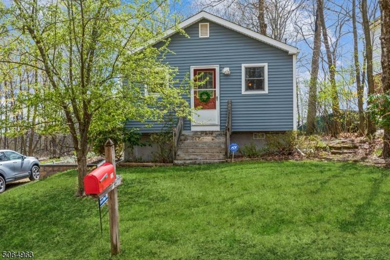 135 Madison Trl - Photo 1