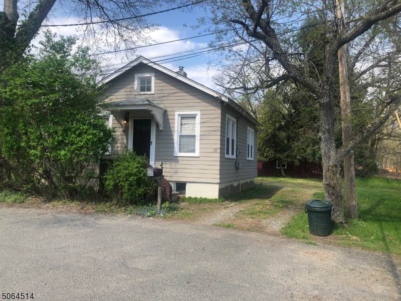 26 Broadway Ln - Photo 1