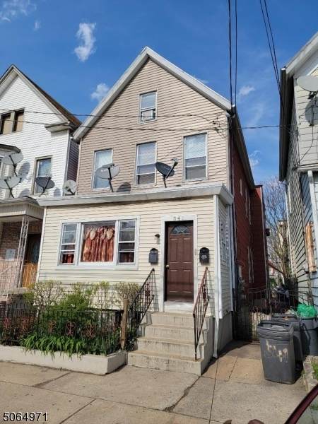 541 Marshall St - Photo 1