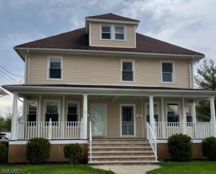 76 Lincoln Ave - Photo 1