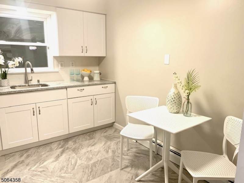 327 Lembeck Ave, Unit B - Photo 1