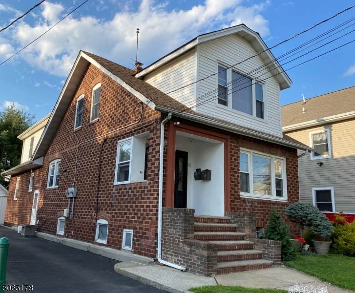 43 Martha Ave - Photo 1