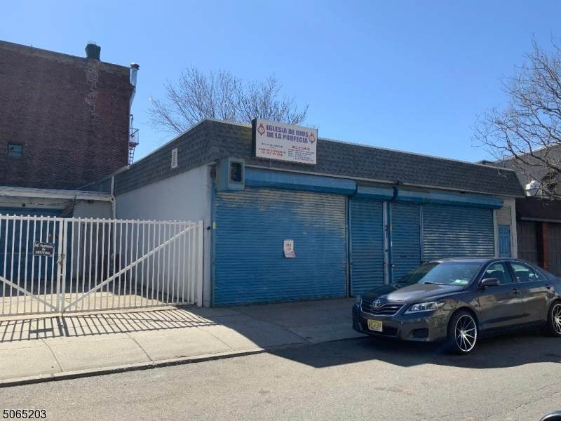 9 1st St - Photo 1