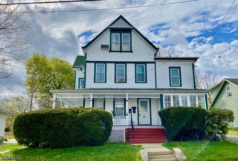 209 Sharp St - Photo 1