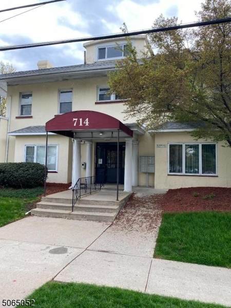 714 Broadway - Photo 1