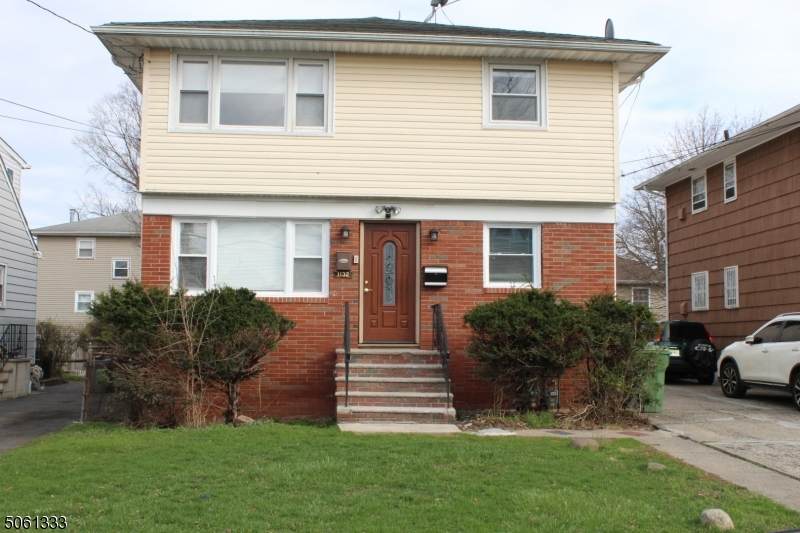 1132 Middlesex St - Photo 1