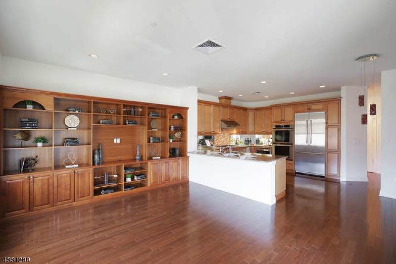 307 Metzger Dr - Photo 1