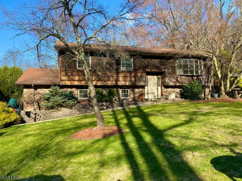 13 Hunters Ln - Photo 1
