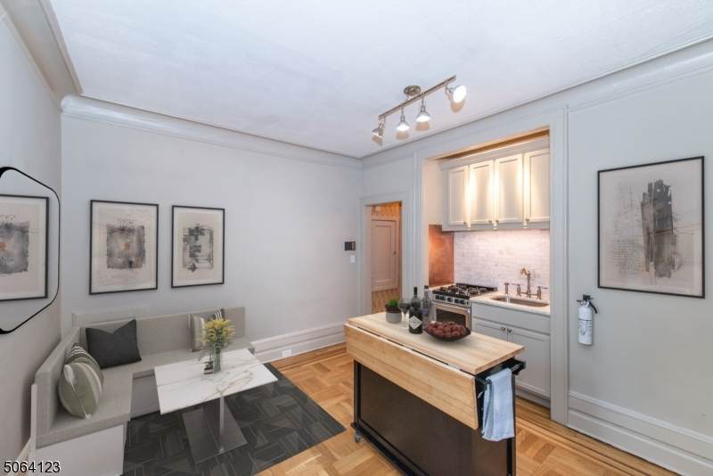 14 Forest St - Photo 1