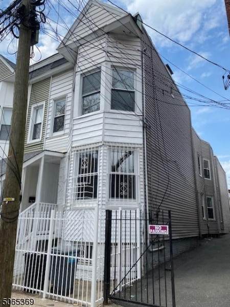 72 Summer Ave - Photo 1