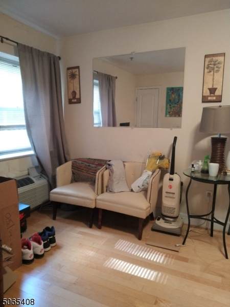 70 S Munn Ave Unit 603 - Photo 1
