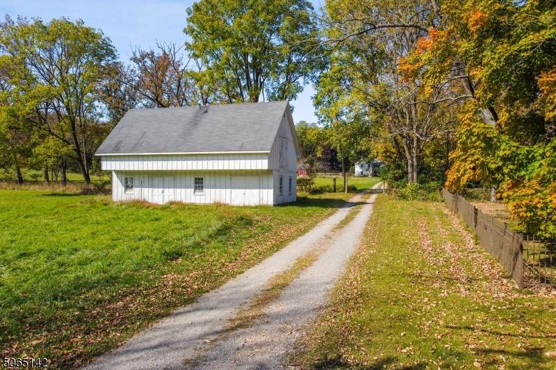 2 Morris Ave - Photo 1